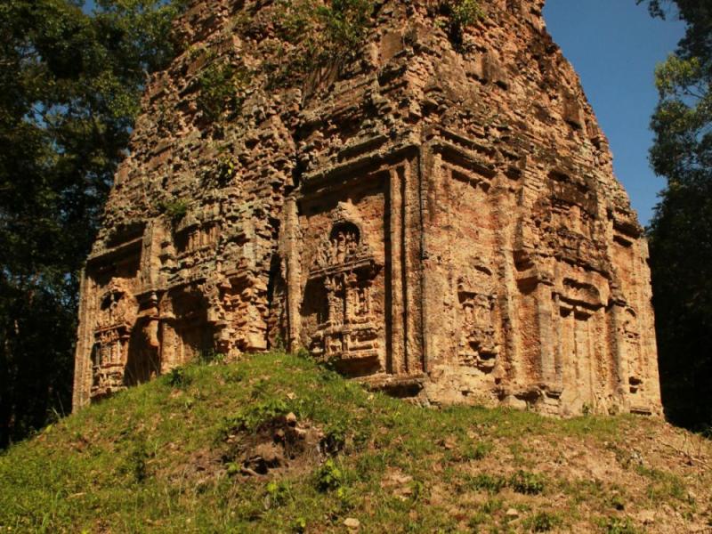 JOUR 4 : KAMPONG THOM / SAMBOR PREI KUK / SIEM REAP