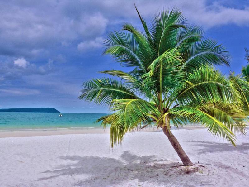 JOUR 9 : PHNOM PENH / SIHANOUKVILLE / ILE DE KOH RONG