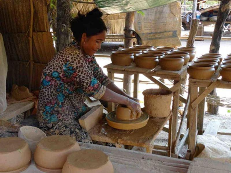 JOUR 8 : VILLAGES ET RENCONTRES CAMBODGIENNE 💚